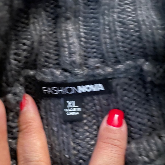 Sweater - Picture 2 of 2